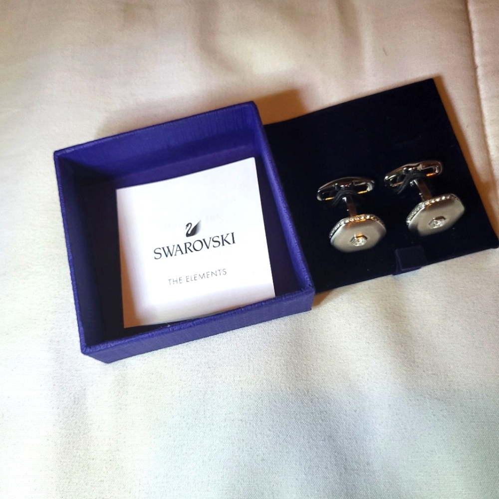 SWAROVSKI CUFF LINKS